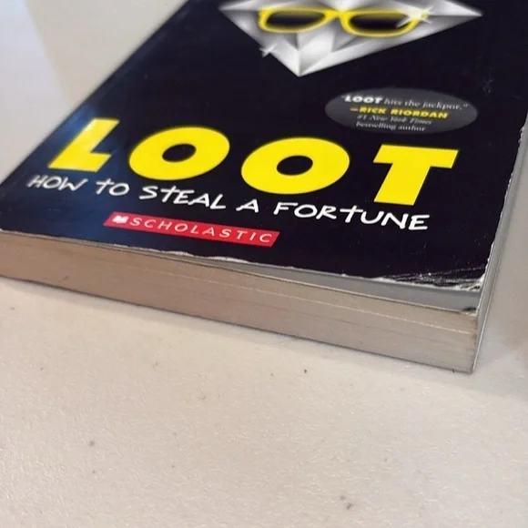 Jude Watson 'Loot' and 'Sting' Books - Picture 2 of 5